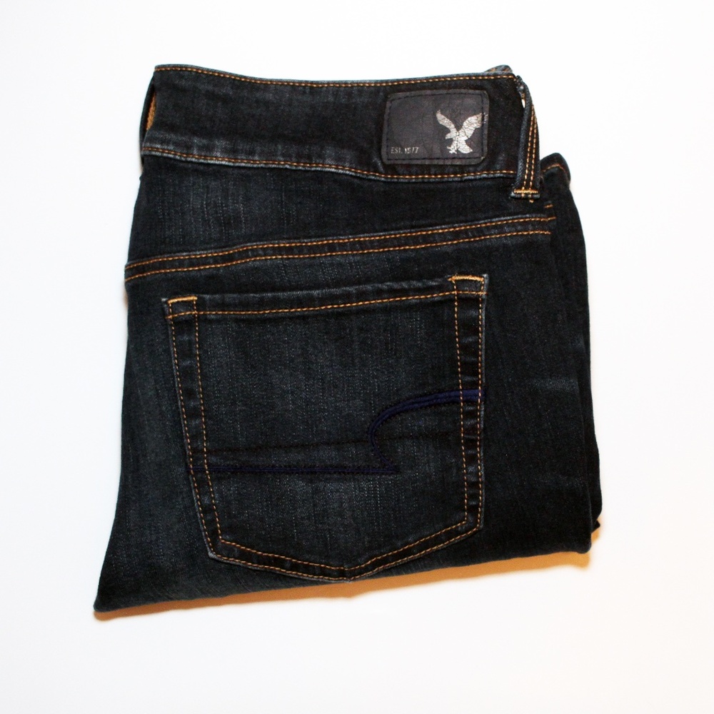 American Eagle Artist Crop 6